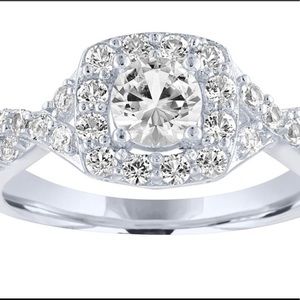 1.1k Diamond Ring size 7.5